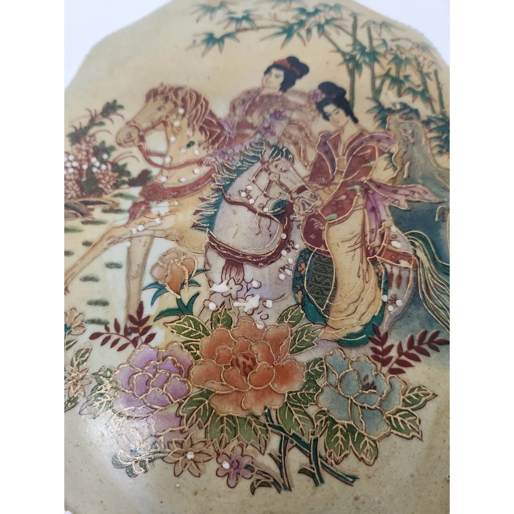 Antique Royal Satsuma‎ Asian Jewelry Box Porcelain Gold Embossed Floral Ornate